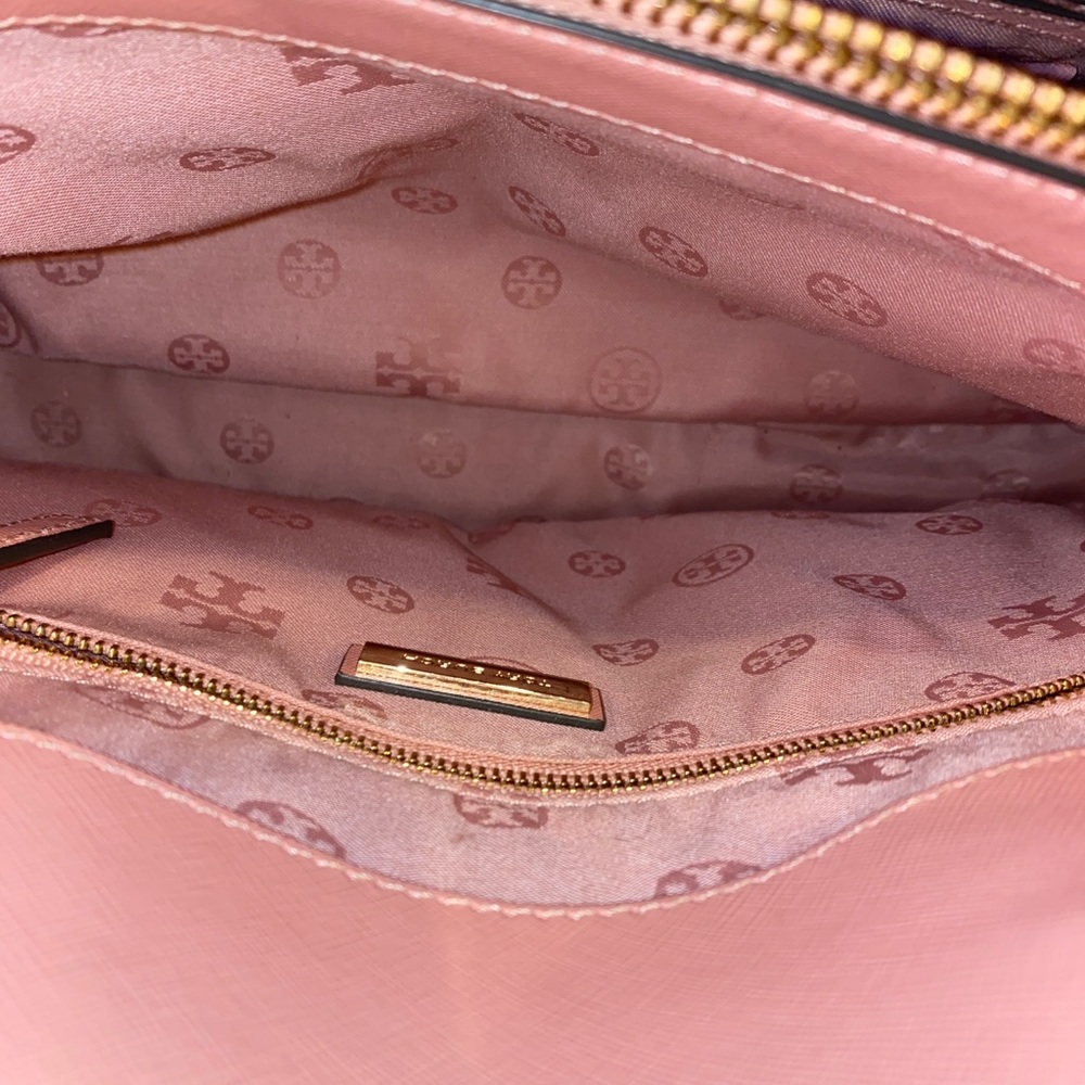 Tory Burch Robinson Dome bag - Picture 13 of 15